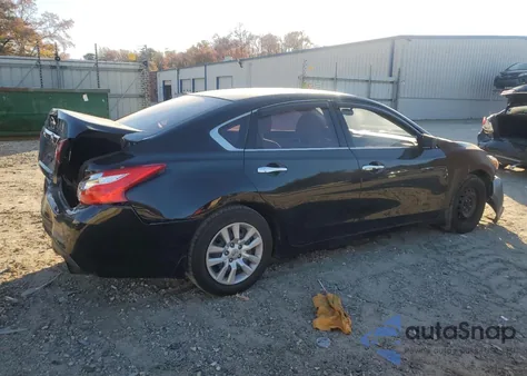 2016 Nissan Altima 2.5 z USA, uszkodzony, nr VIN 1N4AL3AP4GN387552